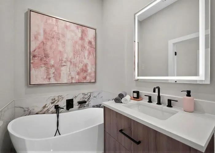 Apartment Pink Paradise Chic 2bd Townhouse